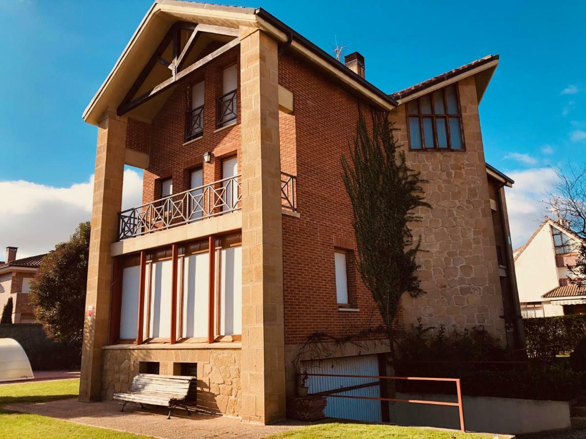 Preciosa Casa Independiente Con Piscina Cubierta Y Gran Jardin Privados Haro Buitenkant foto