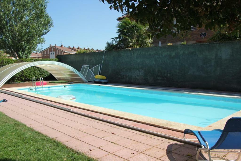 Preciosa Casa Independiente Con Piscina Cubierta Y Gran Jardin Privados Haro Buitenkant foto